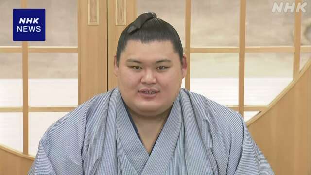 Sumo university won its first championship as a yokozuna.
