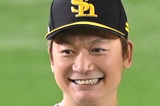 "What? No disguise? Shingo Katori, who got married to a normal woman five years ago, is standing in a place "just as he is"... "It's amazing that he's normal! "Aren't you panicking?"