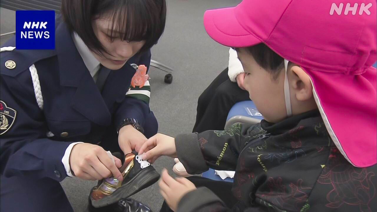 Children in elementary school from spring Made "reflective materials" to prevent traffic accidents