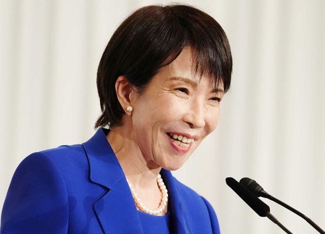 The Internet was in an uproar over the amazing photo of Prime Minister Takaichi dancing and shouting at a dinner party in the U.S. "I thought it was AI-processed," but to my surprise it was officially posted by the U.S. White House. "What's going on?" "What are you doing?"