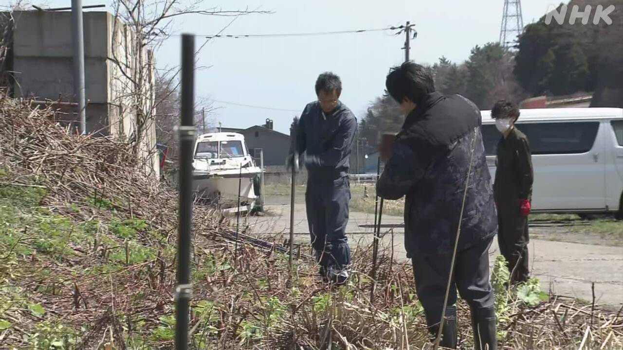 Hokkaido, Japan: A fence with electricity to protect people from bears