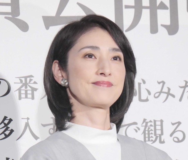 Yuki Amami, 58 years old, appeared on TV without hiding his gray hair. "The way he shows his hair is new" and "his natural look is also very likable" and "he's so cool" on SNS.
