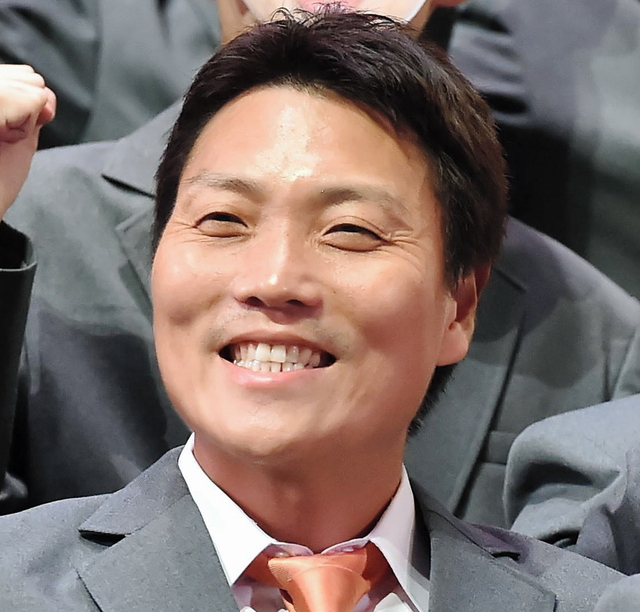 Comedian who obtained a very difficult national certification was motivated by "I lost all my TV work." Rent for his house is inexpensive, and his family lives in two locations in Osaka.