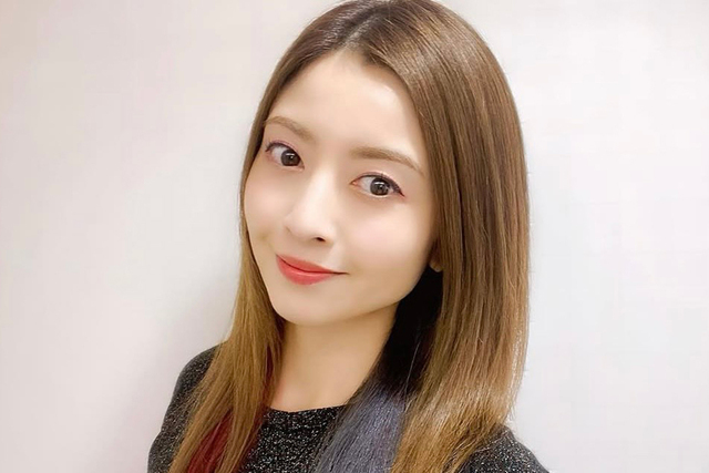 「ふっくらされて」“元日曜朝の顔”女優、44歳会社員の現在が話題片瀬那奈の入社に上司「3度見」