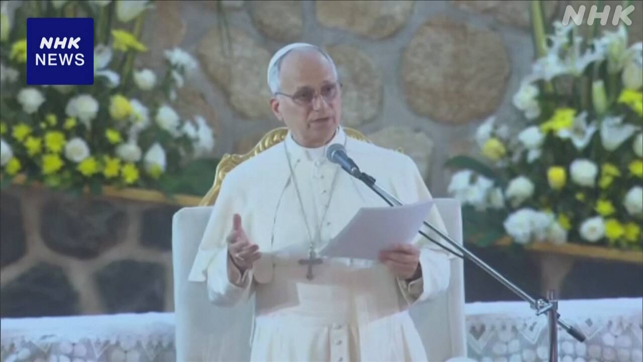 Pope: "Rampant leaders are destroying the world."