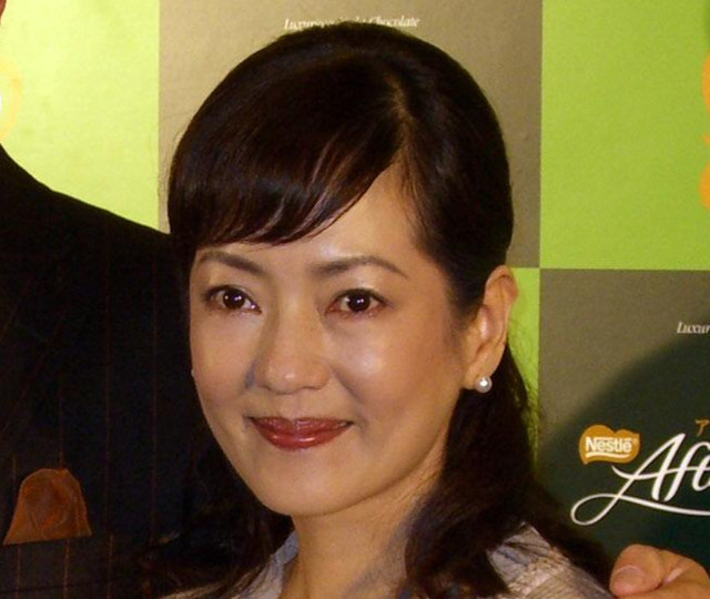 五十嵐淳子さんが亡くなる約1カ月前に撮影された写真あった...夫中村雅俊と同郷の自民議員と3S