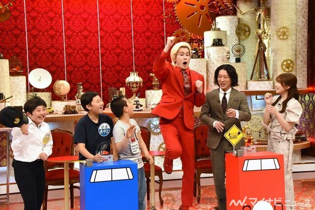 Kazu Laser's relentless disregard for TV theory on live TV during a commercial for his unrelenting answers to a train kid's complaint: "The adults are cheating.