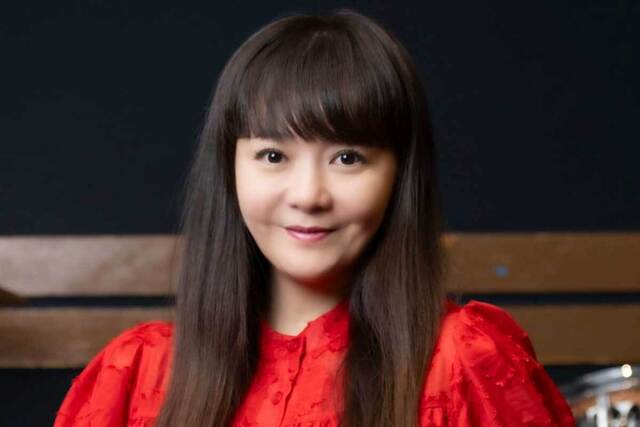 Tomomi Hanahara, 51 years old, who announced her surgery last year, shocked the Internet with her face line, "Have you lost weight? I'm so surprised" "You've changed.