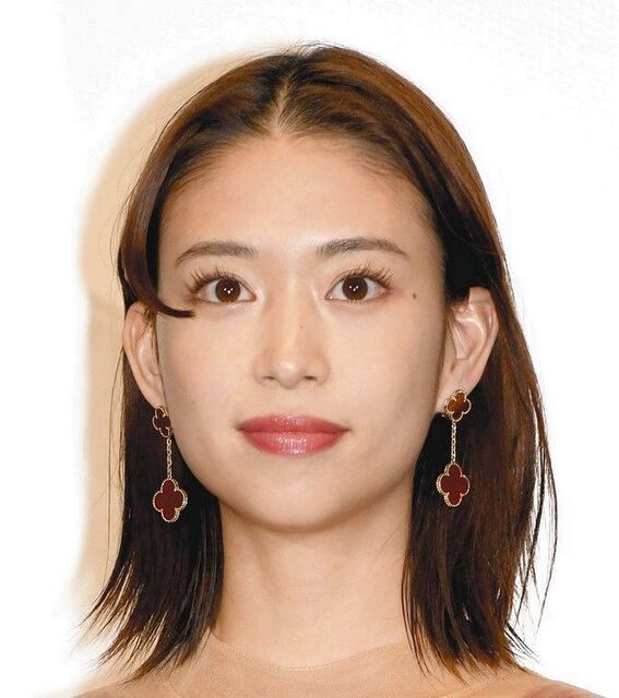 「顎カリカリ」「病的なくらい痩せてる」森川葵の最新姿に心配の声「何かの撮影中?」激変にネット騒然