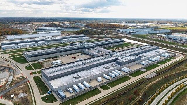 Local residents oppose the construction of AI data centers. But for some reason, labor unions are in favor. What is happening?