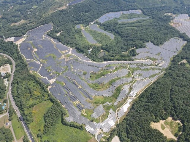 The golf course in Fukushima has unexpectedly turned into 63,000 solar panels.