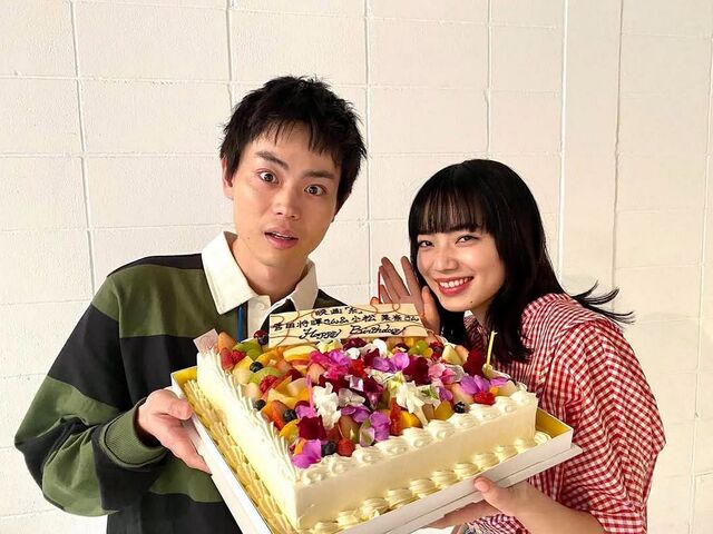 "This is something that even Masaki Suda would be captivated by"—the mother of one, Komatsu Nana, has transformed her atmosphere, leading to comments like "Do couples start to resemble each other?" and "She looks great in Chanel."