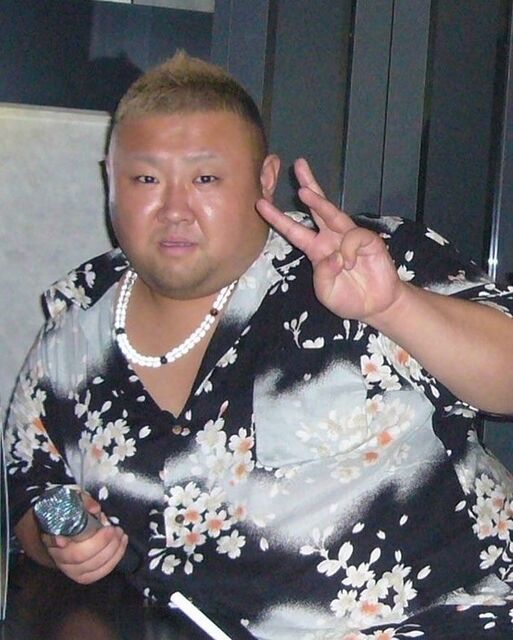 "He has lost a lot of weight" - 24 years since "Gokusen"... The drastic change due to weight loss of Waki Tomohiro has become a hot topic with comments like, "Oh, you're so skinny!" "If you lose weight, you won't have work..." "Aren't you a bear?"