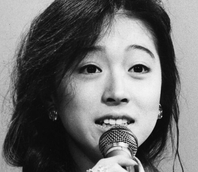 「全然違うな」「明らかに...」〝印象激変〟61歳・中森明菜のドアップに驚きの声「面影が全く...」「メイク?」