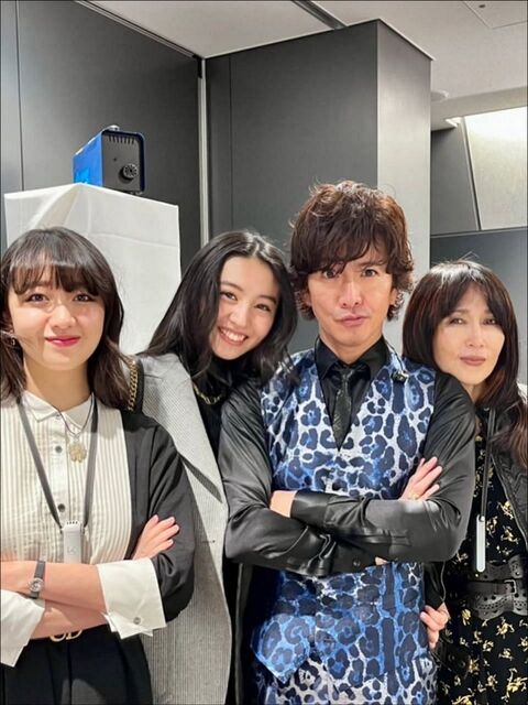 "A Loving and Beloved Family" - Takuya Kimura & Shizuka Kudo's Private Appearance on "Father's Day" Shows "It's Clear That Kimutaku Values His Family" and Voices of "The Kimura Family is the Strongest"