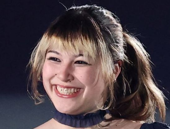 「丸見え...すごい」「なぜこんな服を...」五輪金のアリサ・リュウ〝透け透け〟姿に「腰まわりの筋肉が...」「衝撃」「思い切った」とSNS騒然!
