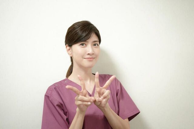 「ガン見!!」引退俳優との衝撃婚から4カ月...内田有紀〝50歳の白スケシャツ〟に騒然「おい待ておい待て」「ヤバすぎ」「こんな歳の取り方出来るの1万分の1とかだろう...」