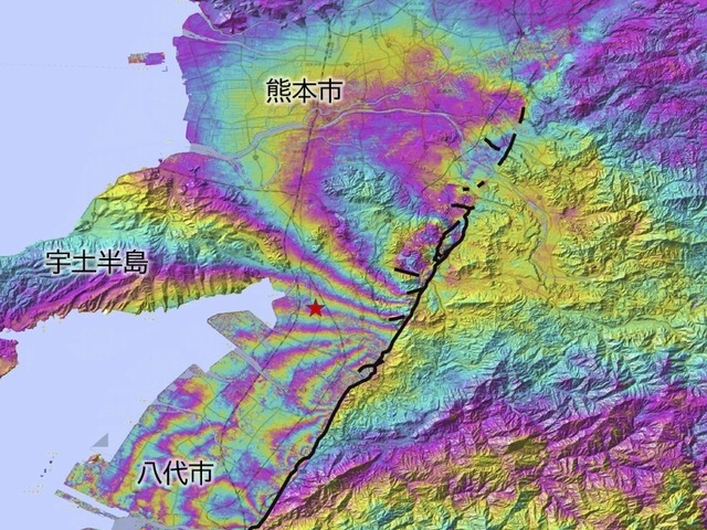 Kumamoto Earthquake: surface displacement observed over about 35 km by JAXA's radar satellites Daichi-2 and Daichi-4
