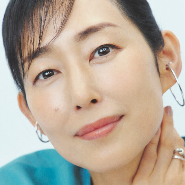 Kimura Tae: "You shouldn't think that getting married will make you happy. Marriage is not a dream; it's reality" | CLASSY.