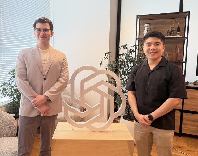 The trending job title "FDE" — what do they actually do? We asked two current OpenAI employees.