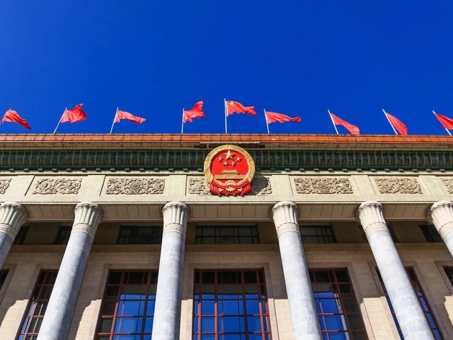 China Follows Europe in Dropping 'Windows' — Moving to 'Linux'