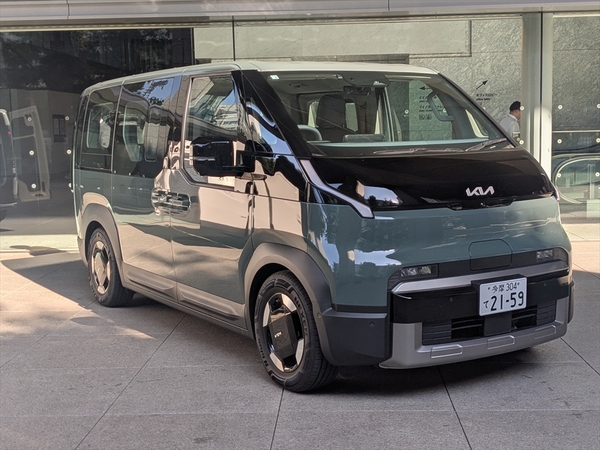 Why is Korea's Kia returning to Japan now? The sales strategy of a HiAce-class EV van targeting businesses and car-camping enthusiasts.