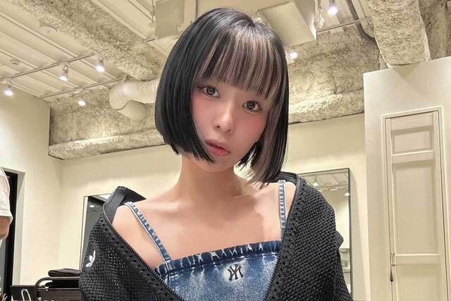 Junichi Kawamoto's 17-years-younger gravure idol girlfriend sends a "meaningful message" from atop the bed: "He's always in dreamland" Fans: "She looks like a different person" "It's true that falling in love makes you prettier"