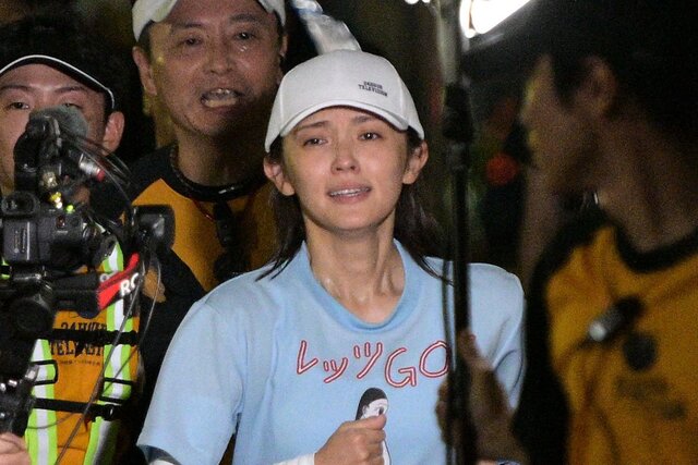 Mari Hoshino's charity marathon draws a huge response, and Nippon TV will back her future acting career.