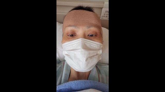 [Fighting illness] Even though it wasn't a breastfeeding period, a black discharge appeared... The abnormality she noticed at age 37 was 'breast cancer' that had spread to her lungs and brain