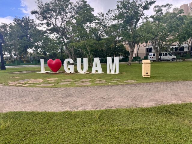 Travel YouTuber's post about the current state of Guam, a resort area that has "declined over 30 years," sparks reactions: "There used to be tons of Japanese people, right?!" "Now it's all Koreans and Chinese."