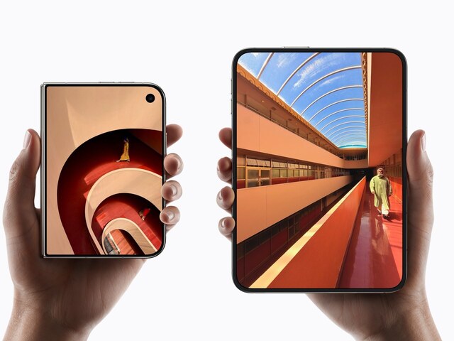 Foldable "iPhone Duo" reports screen damage on launch day--about 6 hours after getting it