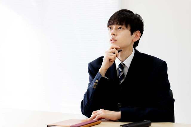 High school boys' and girls' "Favorite Anime Ranking": The No. 1 pick among boys had its anime conclude in 2023, while the No. 1 pick among girls is set to get a new movie in 2027.